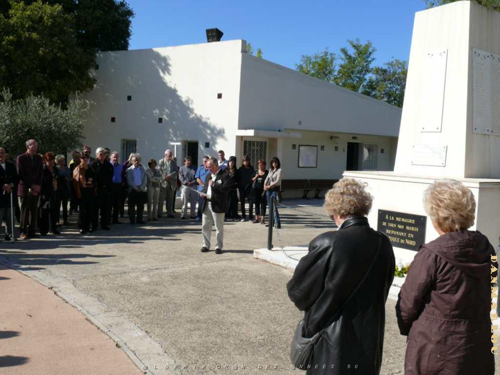 NIMES OCTOBRE 2008 PATRONAGE DE MARAVAL P1040722.JPG